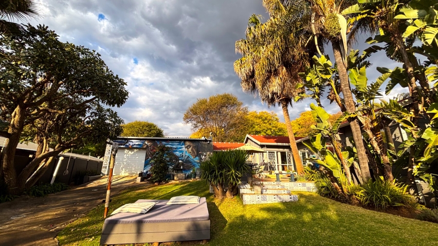 5 Bedroom Property for Sale in Cresta Gauteng