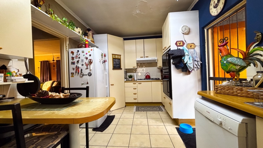 5 Bedroom Property for Sale in Cresta Gauteng