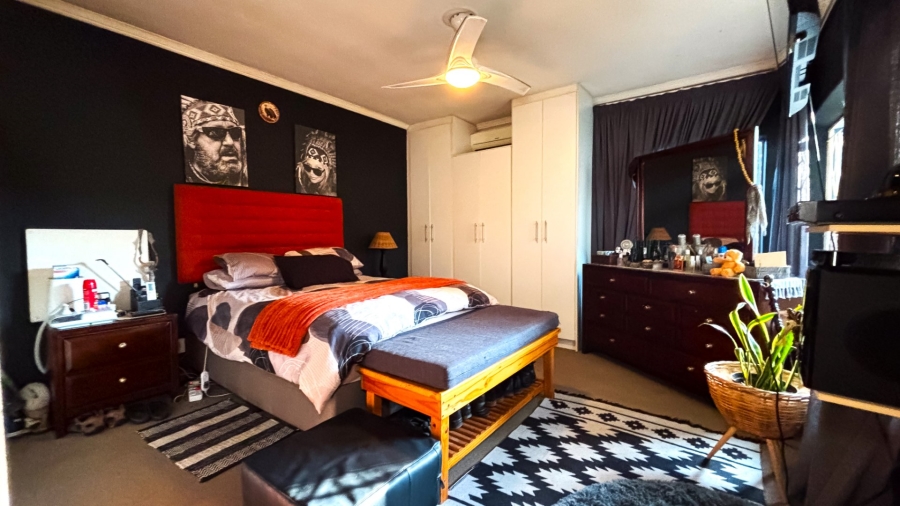 5 Bedroom Property for Sale in Cresta Gauteng