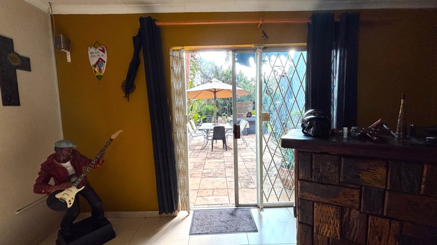 5 Bedroom Property for Sale in Cresta Gauteng