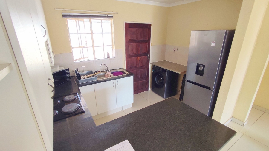 2 Bedroom Property for Sale in Heuwelsig Estate Gauteng