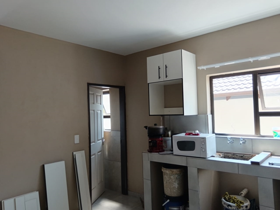 8 Bedroom Property for Sale in Cosmo City Gauteng