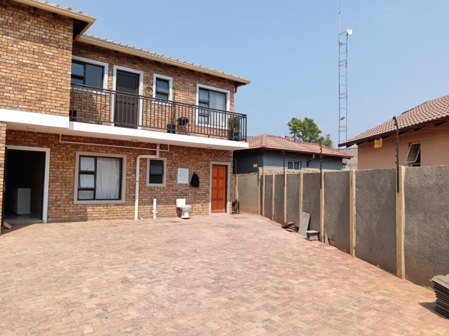 8 Bedroom Property for Sale in Cosmo City Gauteng