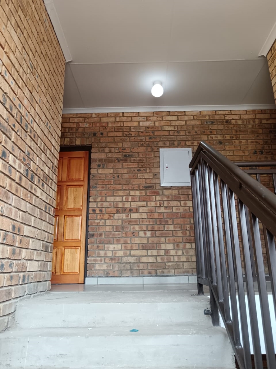 8 Bedroom Property for Sale in Cosmo City Gauteng