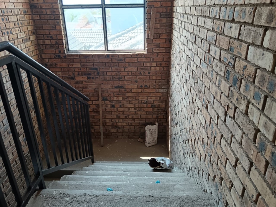 8 Bedroom Property for Sale in Cosmo City Gauteng