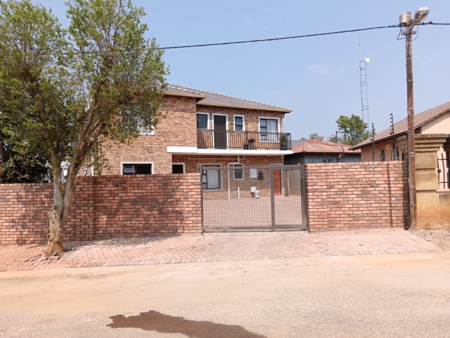 8 Bedroom Property for Sale in Cosmo City Gauteng