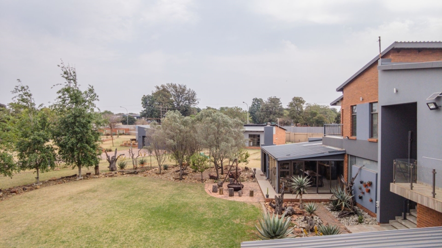 4 Bedroom Property for Sale in Norton Home Estate AH Gauteng