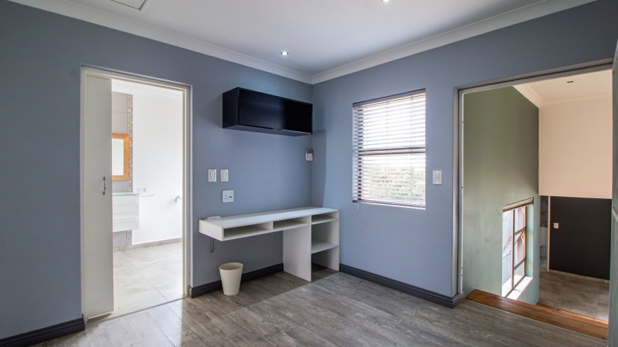 4 Bedroom Property for Sale in Norton Home Estate AH Gauteng