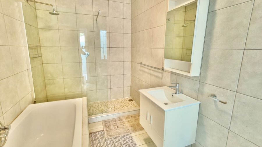 4 Bedroom Property for Sale in Vaal Marina Gauteng