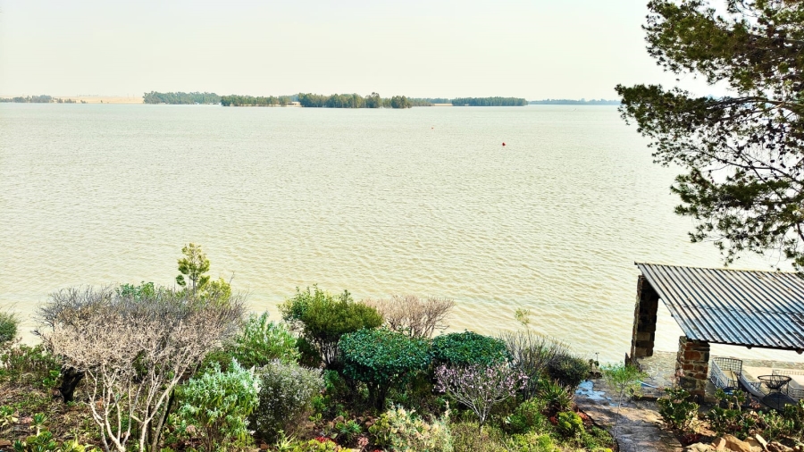 4 Bedroom Property for Sale in Vaal Marina Gauteng