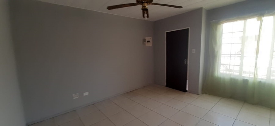 To Let 2 Bedroom Property for Rent in Jeppestown Gauteng