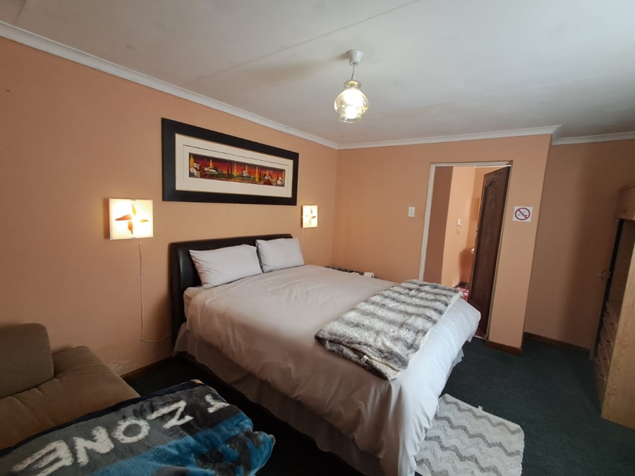 4 Bedroom Property for Sale in Delville Gauteng