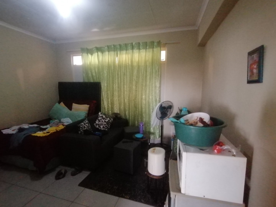 5 Bedroom Property for Sale in Pretoria Gauteng