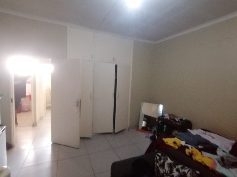 5 Bedroom Property for Sale in Pretoria Gauteng