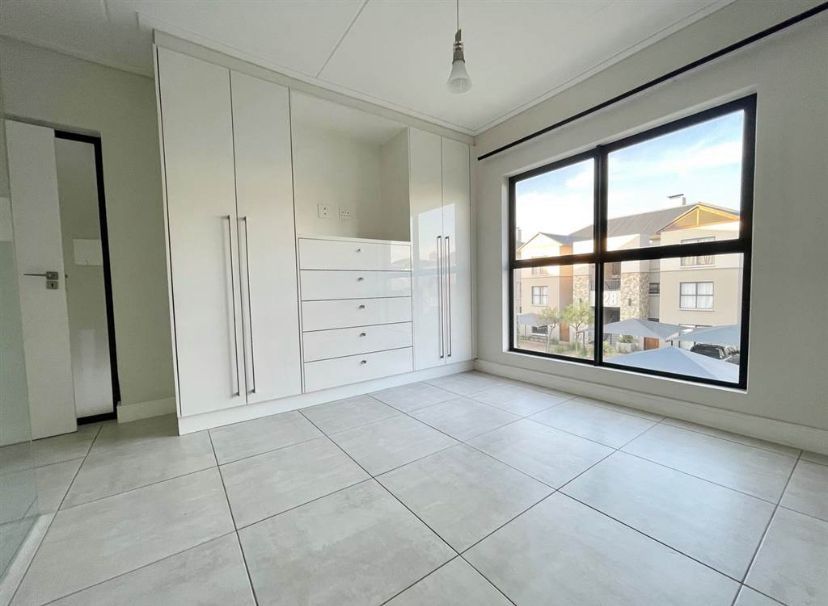 To Let 3 Bedroom Property for Rent in Waterfall Gauteng