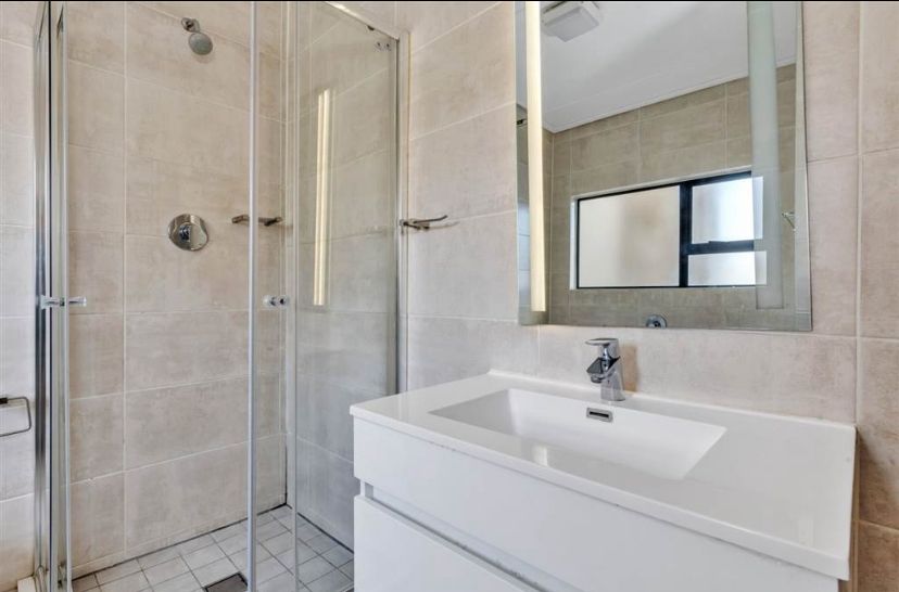 To Let 3 Bedroom Property for Rent in Waterfall Gauteng