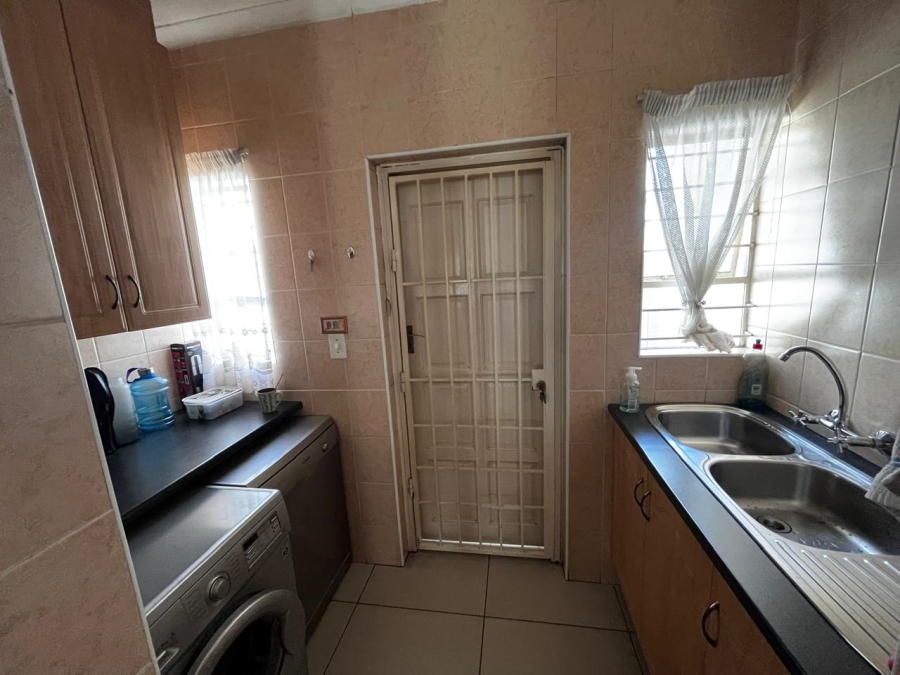 3 Bedroom Property for Sale in Eden Glen Gauteng