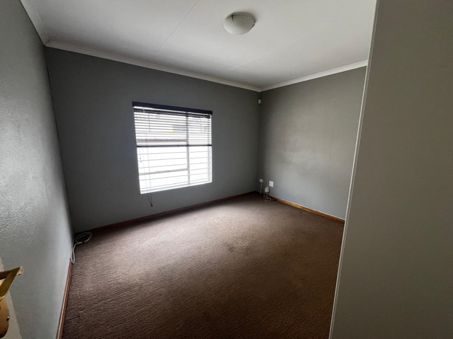 2 Bedroom Property for Sale in Eden Glen Gauteng