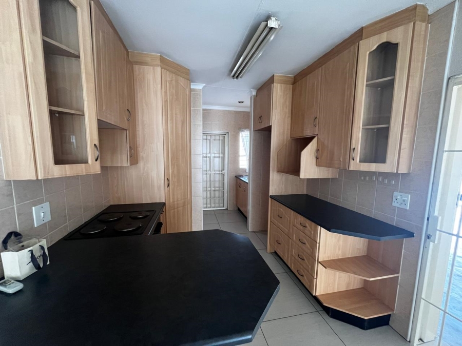 2 Bedroom Property for Sale in Eden Glen Gauteng