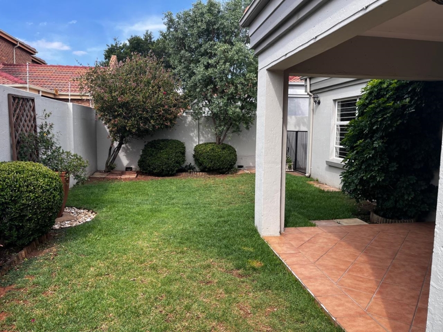 2 Bedroom Property for Sale in Eden Glen Gauteng