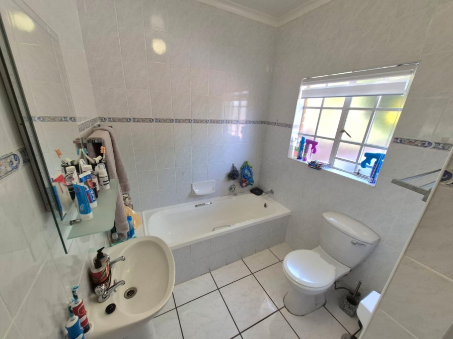 3 Bedroom Property for Sale in Moreleta Park Gauteng