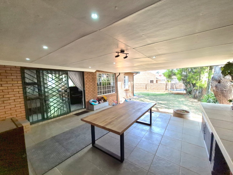 3 Bedroom Property for Sale in Moreleta Park Gauteng