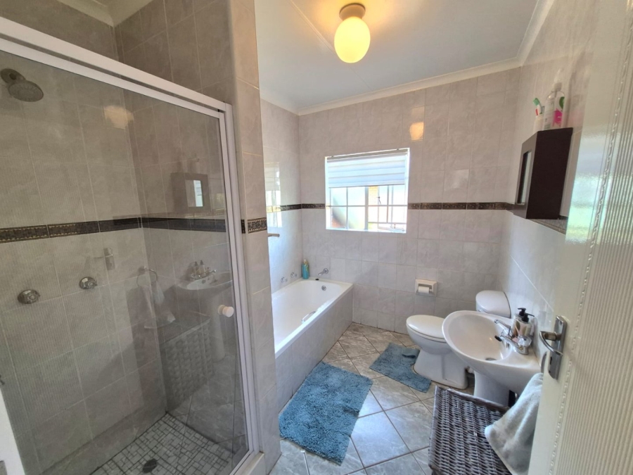 3 Bedroom Property for Sale in Moreleta Park Gauteng