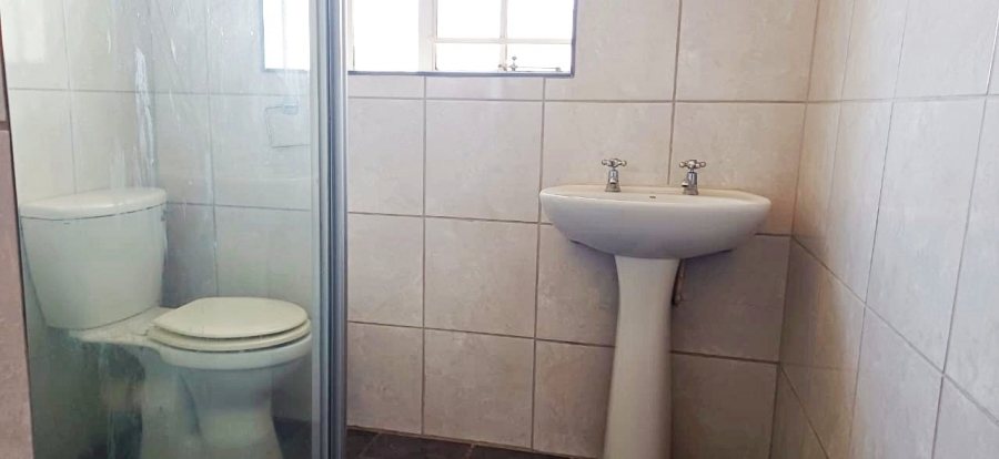 2 Bedroom Property for Sale in Wierdaglen Estate Gauteng