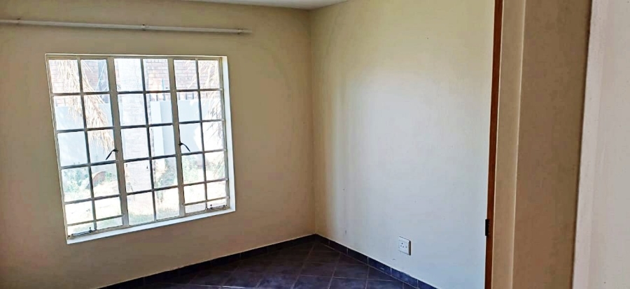 2 Bedroom Property for Sale in Wierdaglen Estate Gauteng