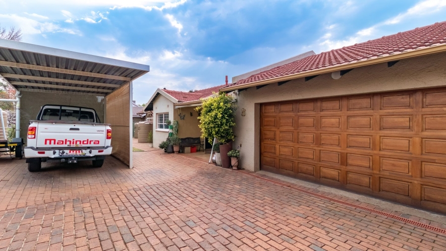 4 Bedroom Property for Sale in Highway Gardens Gauteng