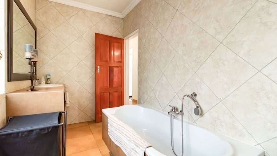 4 Bedroom Property for Sale in Highway Gardens Gauteng
