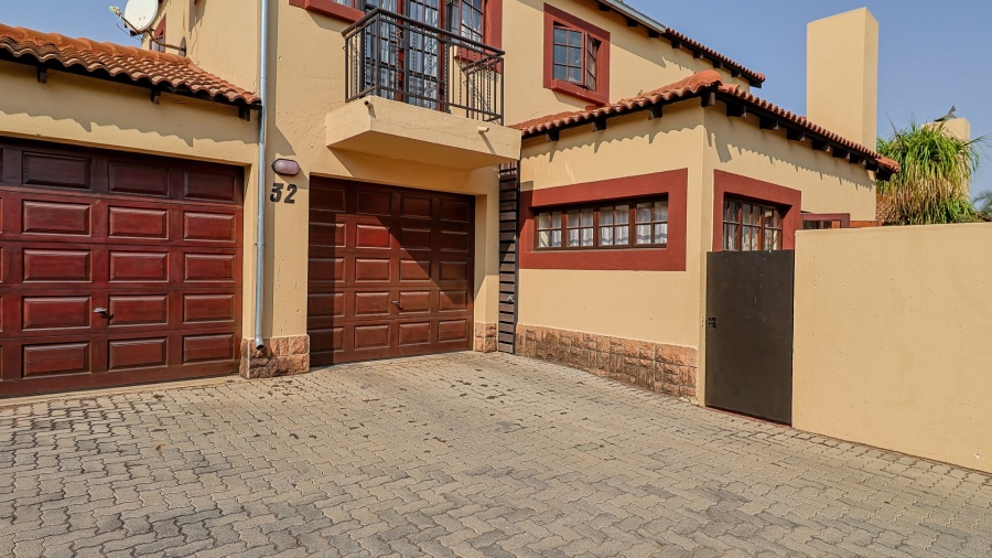 3 Bedroom Property for Sale in Raslouw Gauteng
