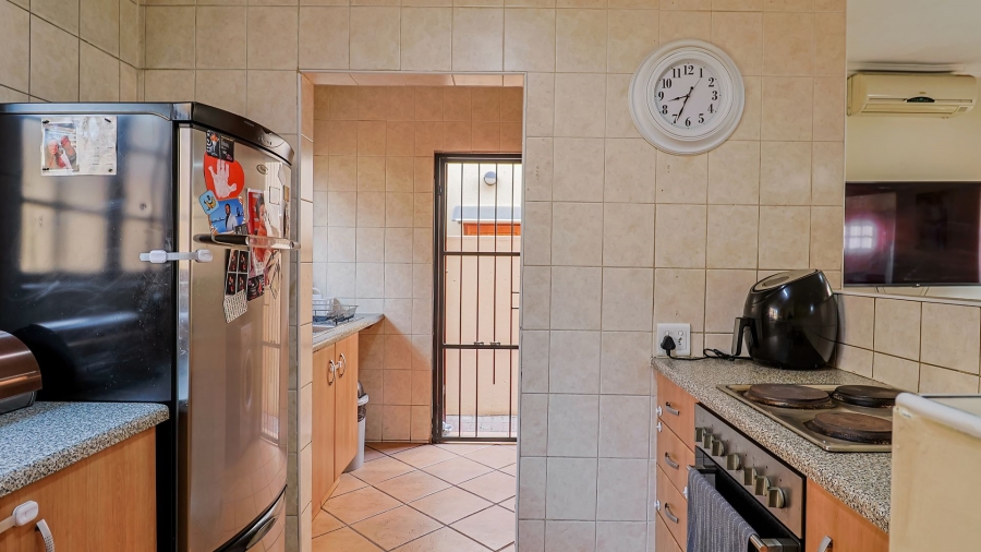 3 Bedroom Property for Sale in Raslouw Gauteng
