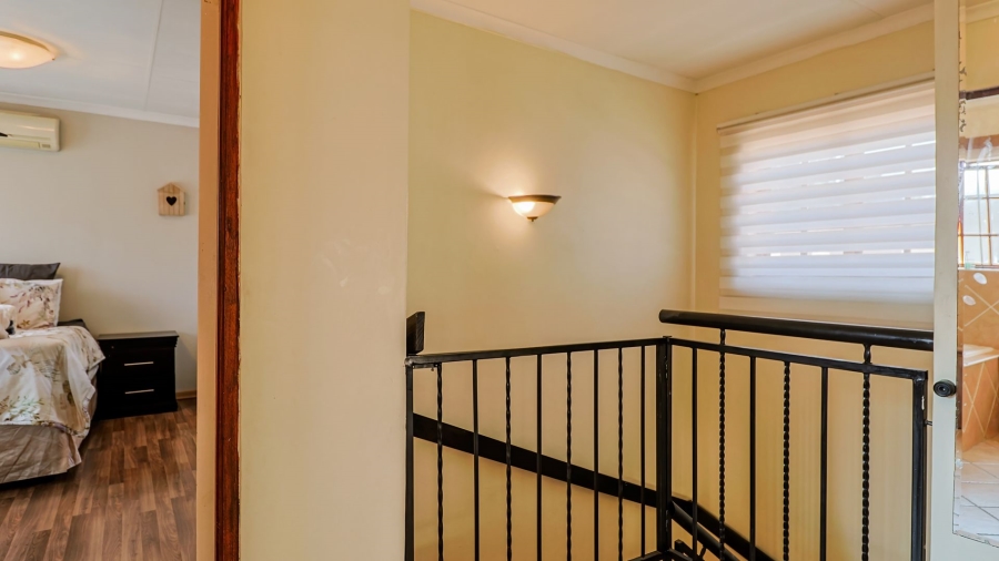 3 Bedroom Property for Sale in Raslouw Gauteng