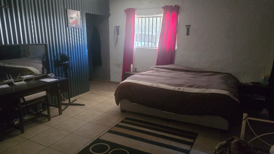 To Let 4 Bedroom Property for Rent in Mnandi Gauteng