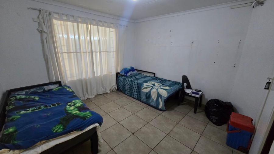 To Let 4 Bedroom Property for Rent in Mnandi Gauteng