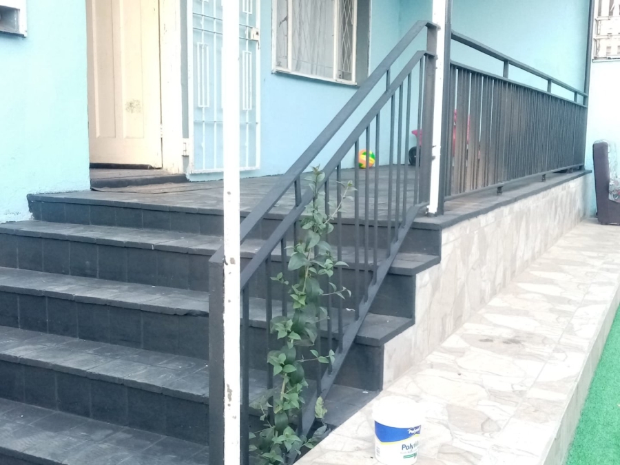 To Let 2 Bedroom Property for Rent in Rosettenville Gauteng