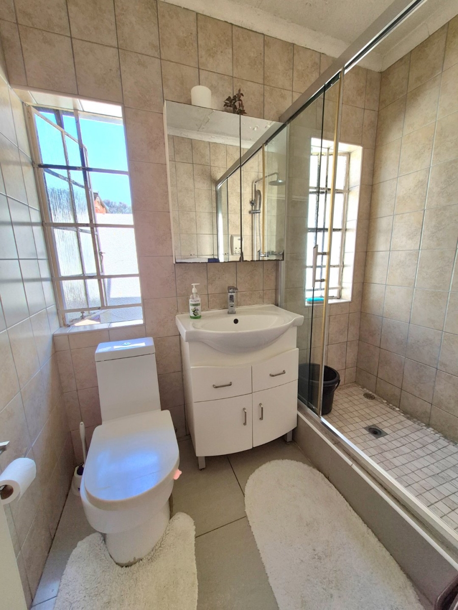 To Let 5 Bedroom Property for Rent in Randpark Ridge Gauteng