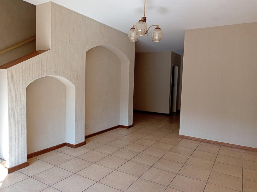 2 Bedroom Property for Sale in Muckleneuk Gauteng