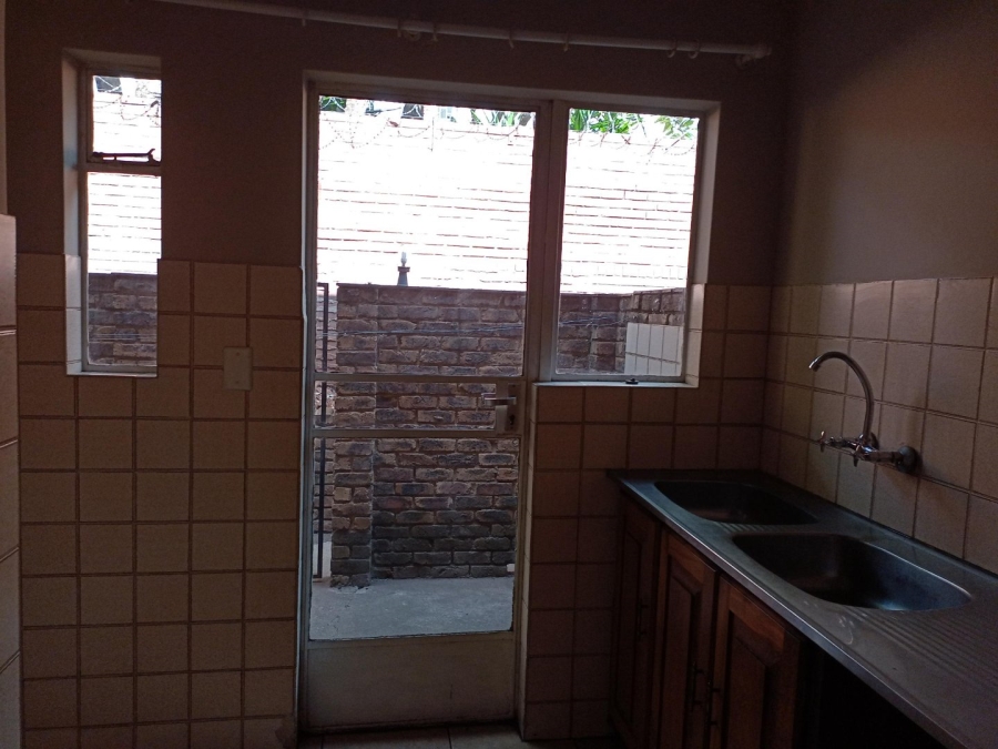 2 Bedroom Property for Sale in Muckleneuk Gauteng
