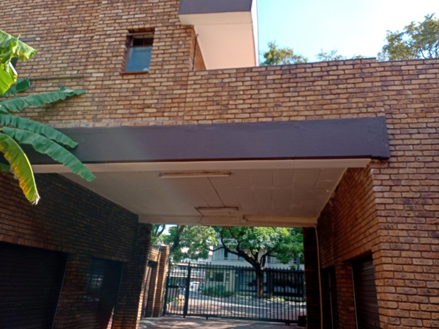 2 Bedroom Property for Sale in Muckleneuk Gauteng