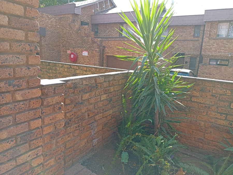 2 Bedroom Property for Sale in Muckleneuk Gauteng