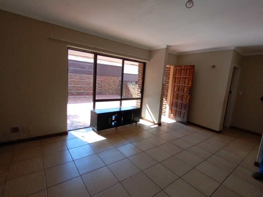 2 Bedroom Property for Sale in Muckleneuk Gauteng