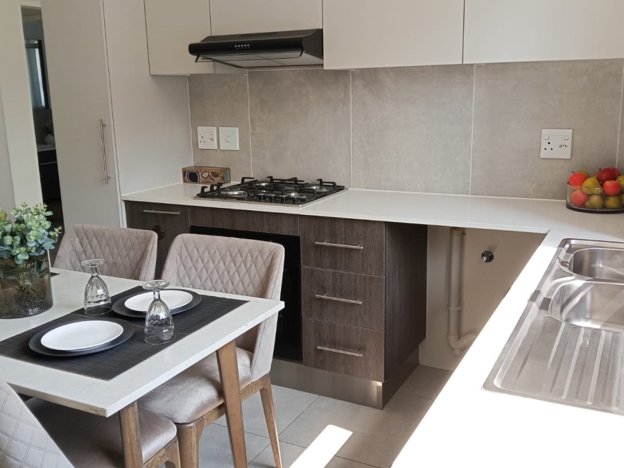 2 Bedroom Property for Sale in North Riding Gauteng