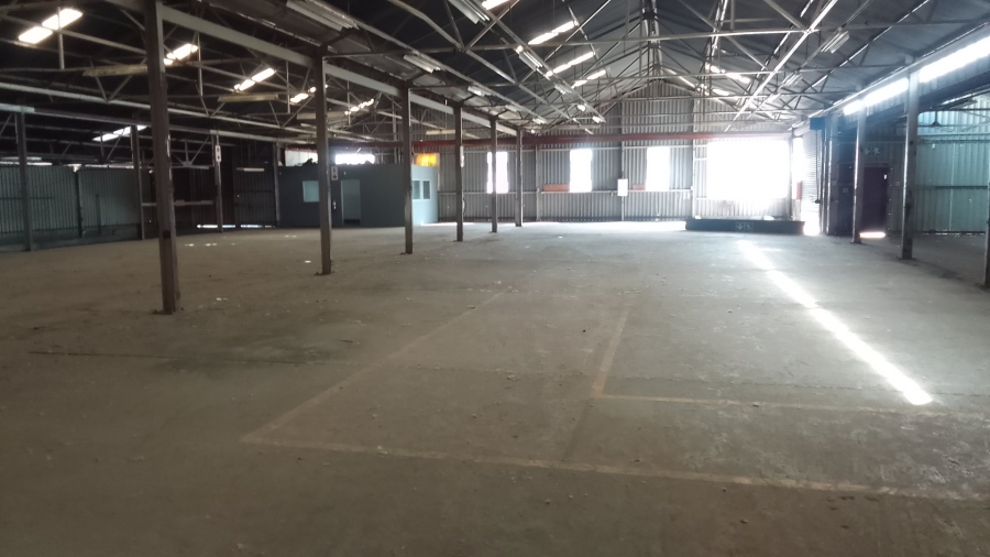  Bedroom Property for Sale in Alrode Gauteng