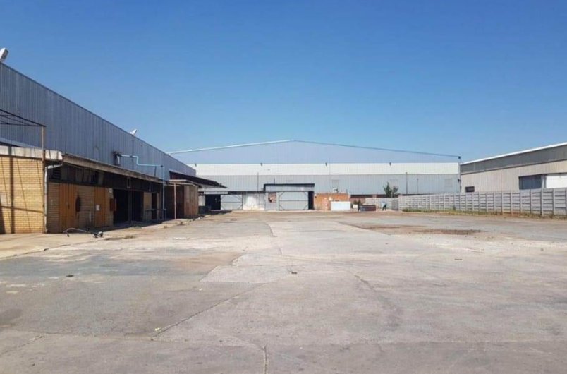  Bedroom Property for Sale in Alrode Gauteng