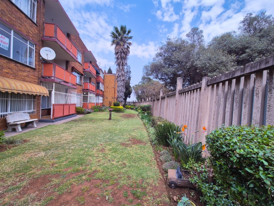 2 Bedroom Property for Sale in Vanderbijlpark CW 3 Gauteng