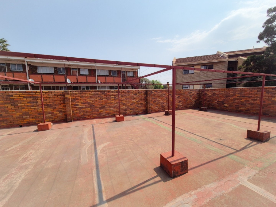 2 Bedroom Property for Sale in Vanderbijlpark CW 3 Gauteng