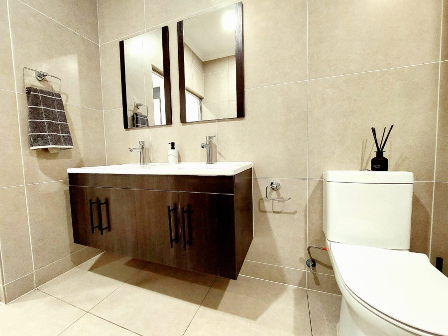 To Let 3 Bedroom Property for Rent in Greenstone Hill Gauteng
