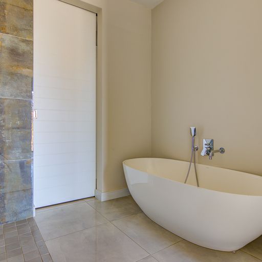 To Let 2 Bedroom Property for Rent in Houghton Estate Gauteng
